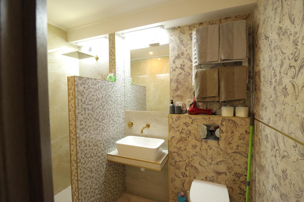 Cosmos Apartamento Ternopil Exterior foto