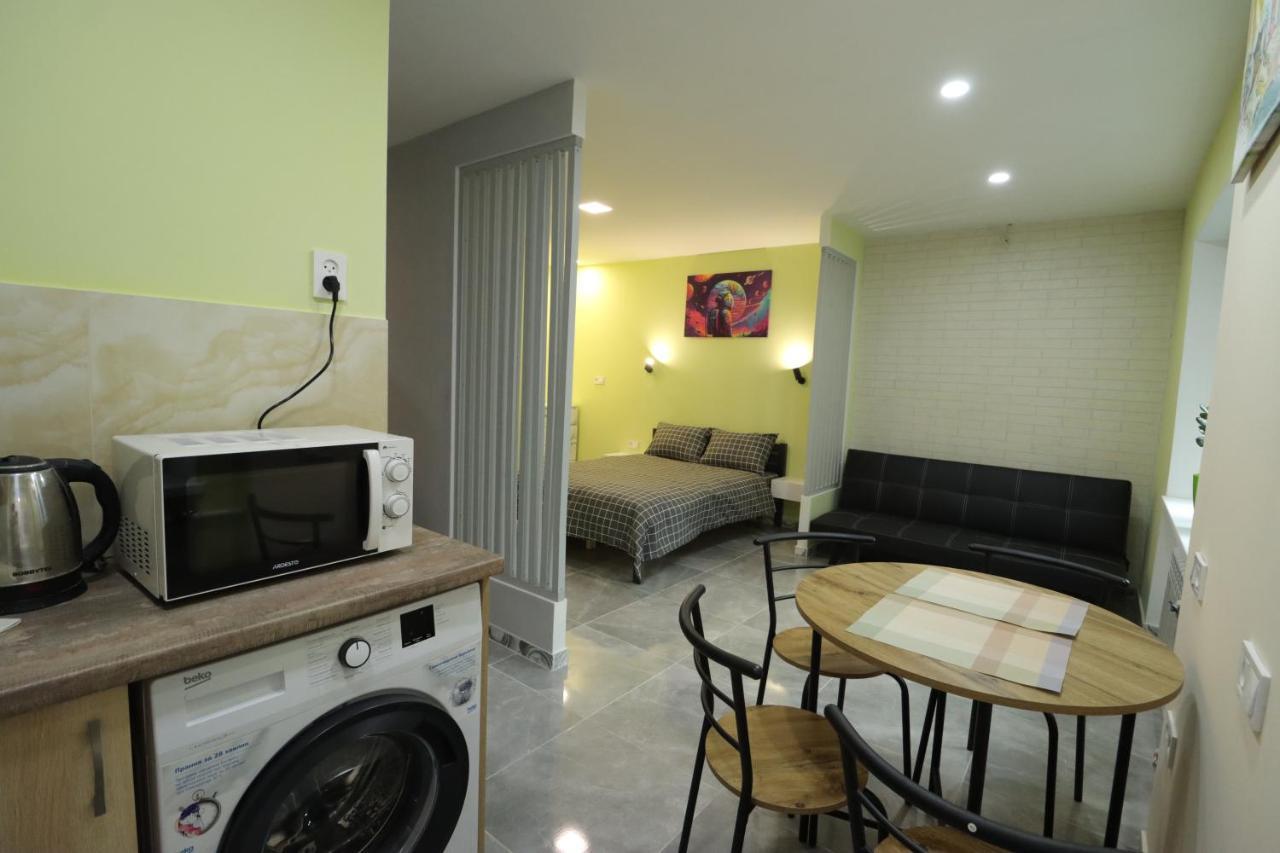 Cosmos Apartamento Ternopil Exterior foto